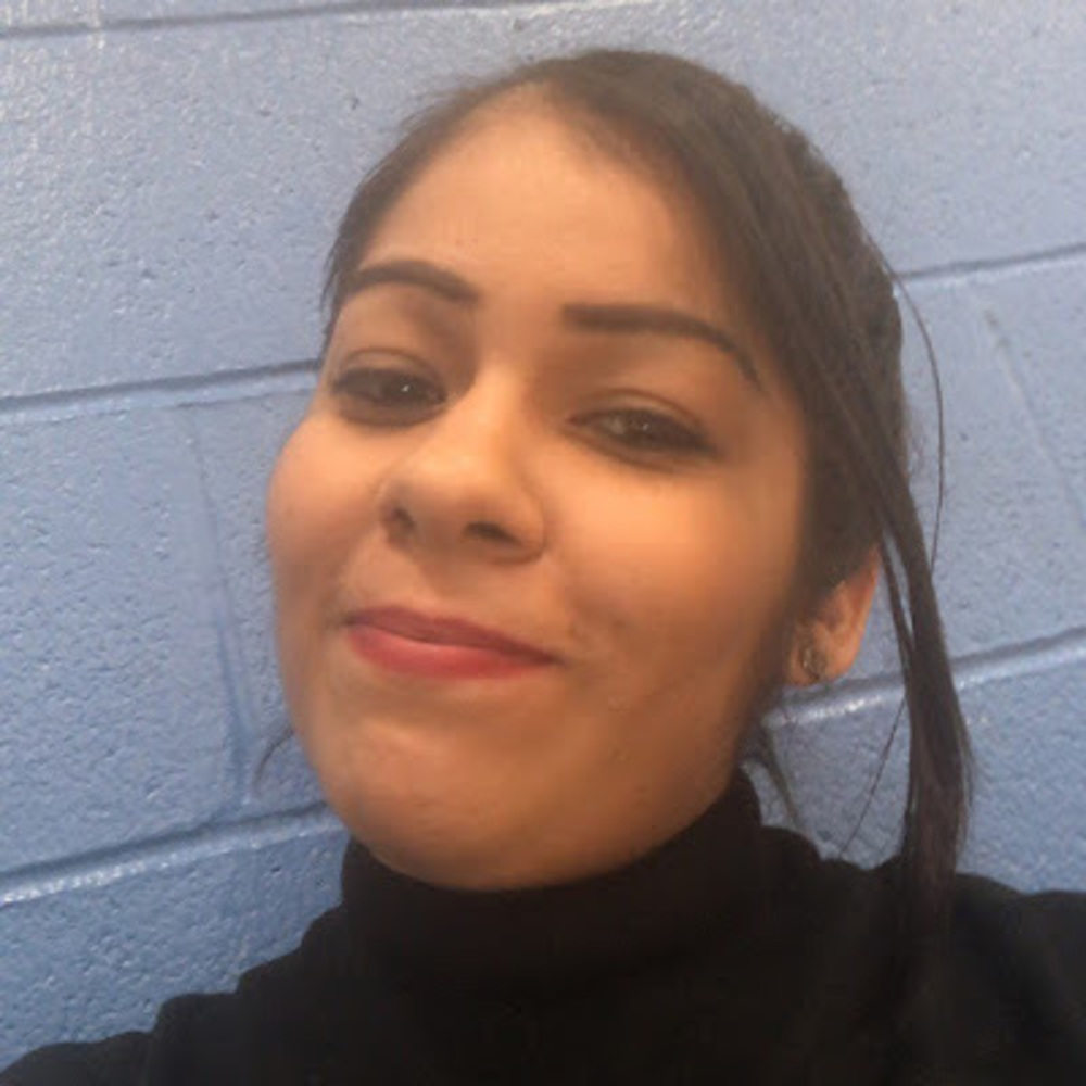 Meet your Posher, Cynthia